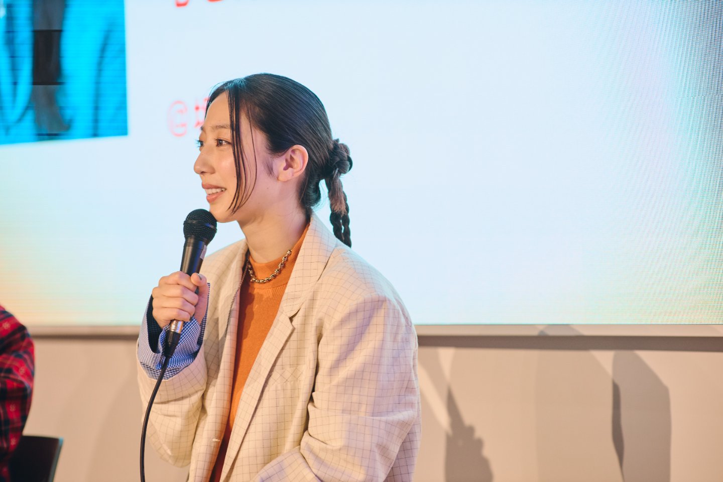 坂東希さん。2011年から2020年までダンス&ボーカルグループE-girls、Flowerのメンバーとして活動。2012年にドラマ『GTO』で俳優デビュー。以降、『プロミス・シンデレラ』『テッパチ！』『嘘解きレトリック』や映画『正欲』など話題作に出演するほか、モデル、タレントなど多岐にわたって活躍中